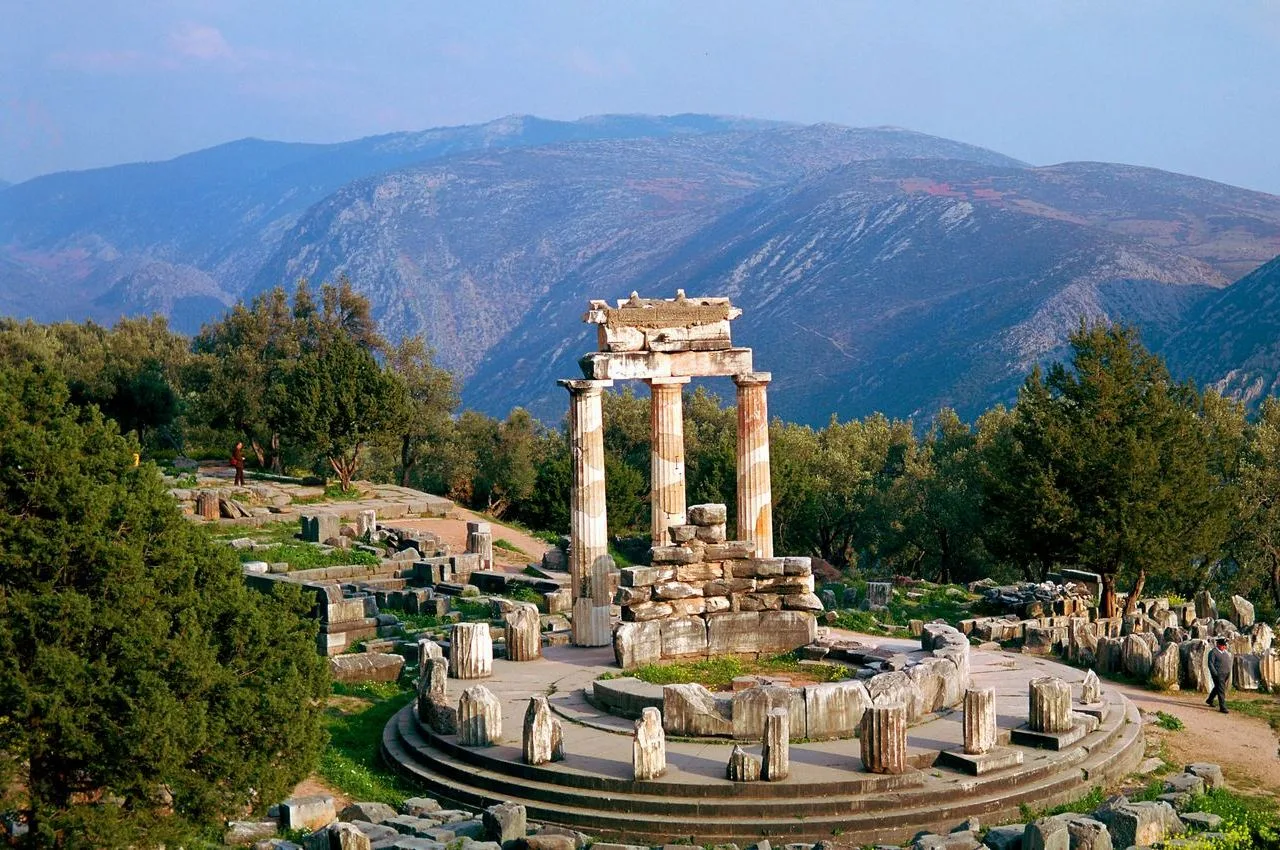 The Highlights Of Delphi 8-h tour